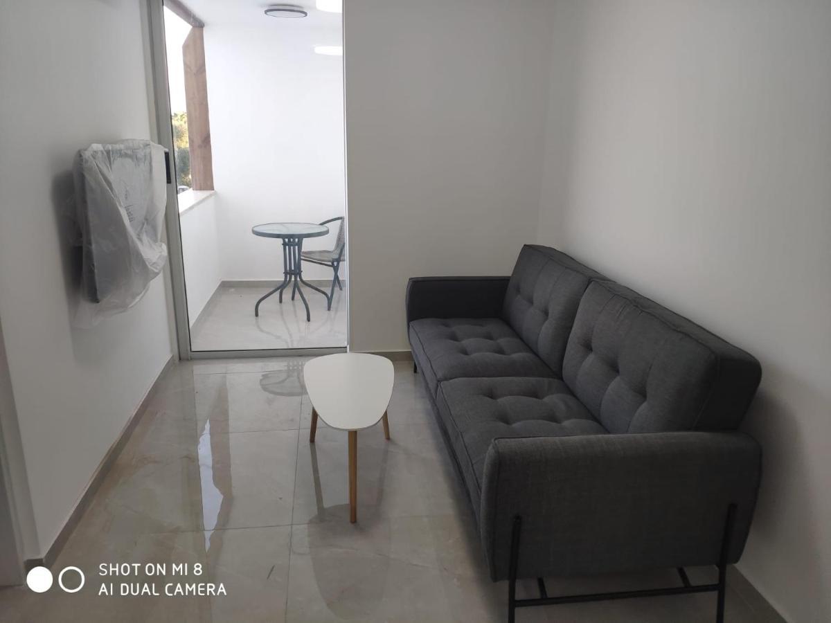 המקום הנפלא של אתי ולילך Apartment Eilat Exterior photo